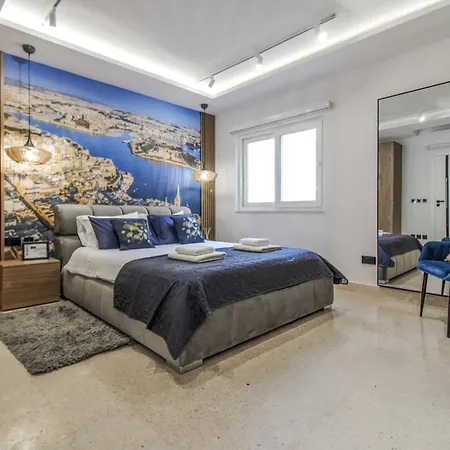 Designer 60 Seconds To The Free Parking