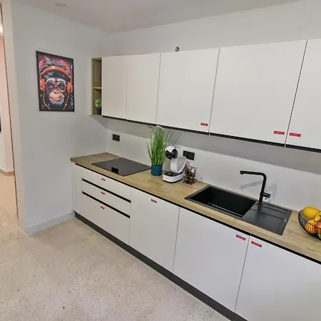 Designer - 60 Seconds To The I Free Parking! * San Julián