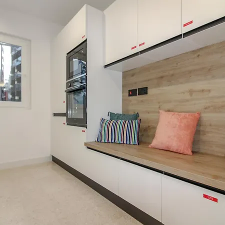 Apartmán Designer 60 Seconds To The Free Parking *