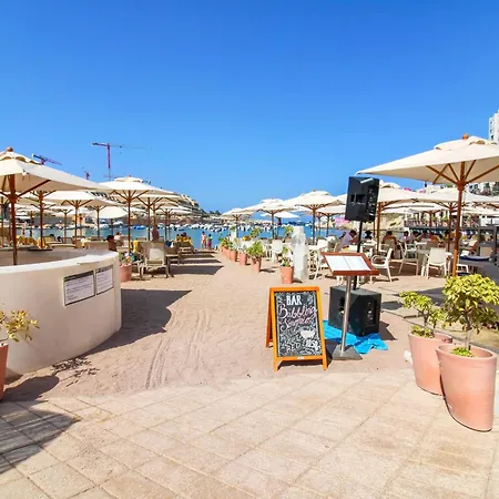 Designer 60 Seconds To The Free Parking Appartement San Ġiljan