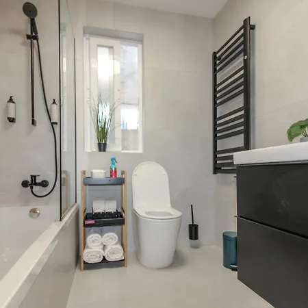 Designer 60 Seconds To The Free Parking Apartman