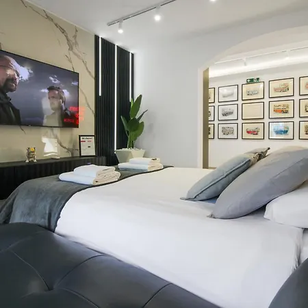 Apartament Designer - 60 Seconds To The I Free Parking! *