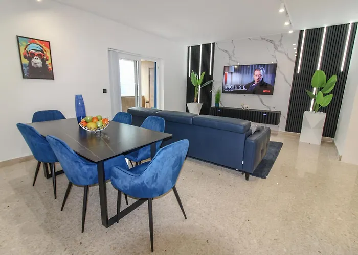 Designer 60 Seconds To The Free Parking