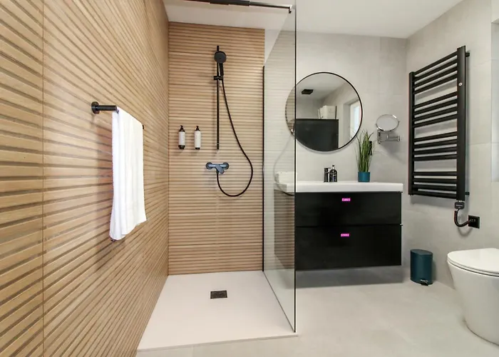 Designer 60 Seconds To The Free Parking Appartement