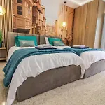 Designer 60 Seconds To The Free Parking * Saint Julian's