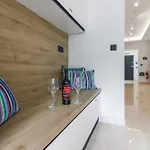 Designer 60 Seconds To The Free Parking